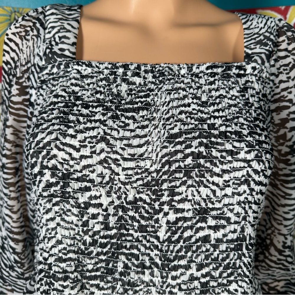 Nine West‎ Peplum Blouse Square Smocked Neck Lined White Black Women Size M - Picture 2 of 8